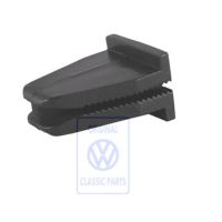 Clip Stoßstange, vorn/hinten, Golf 1 Cabrio & Scirocco 2, OE Ref. 533807538